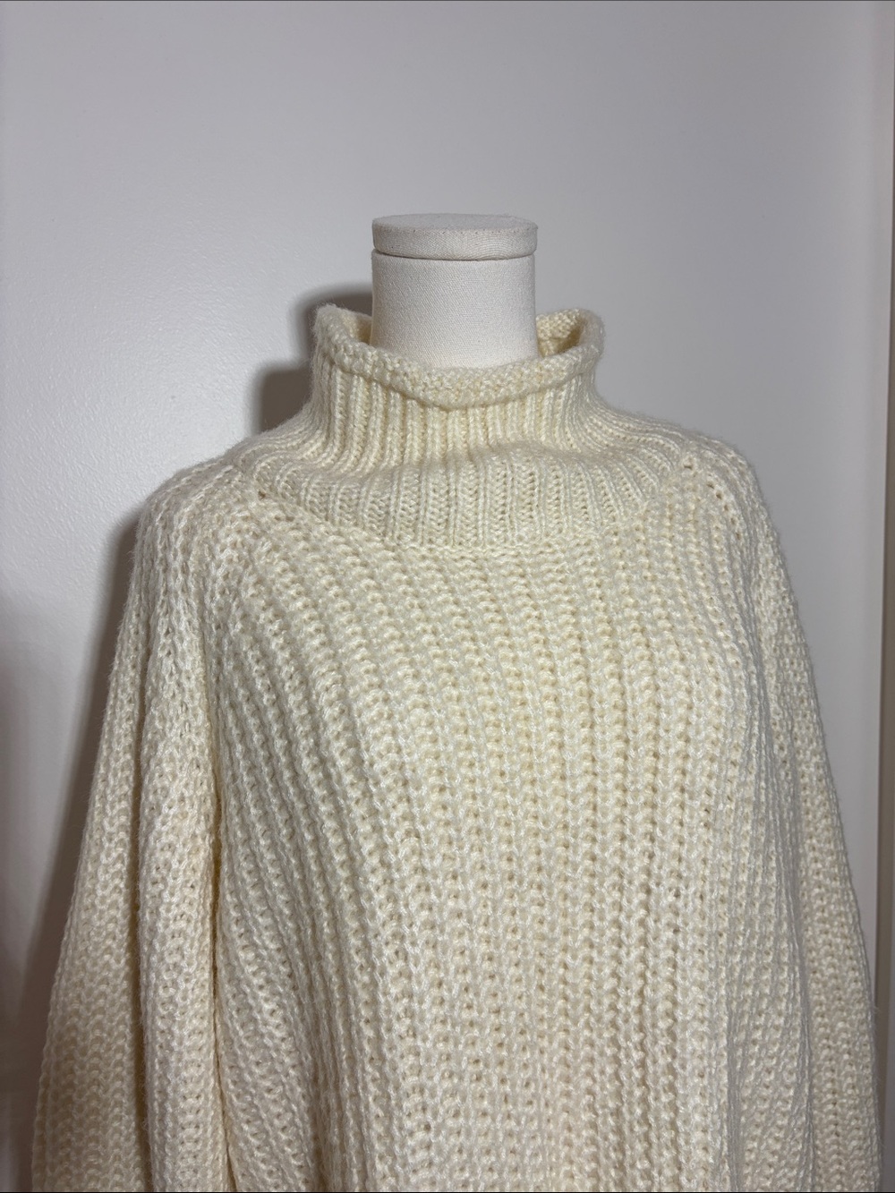 POL Chunky Knit Sweater - Picture 3 of 8